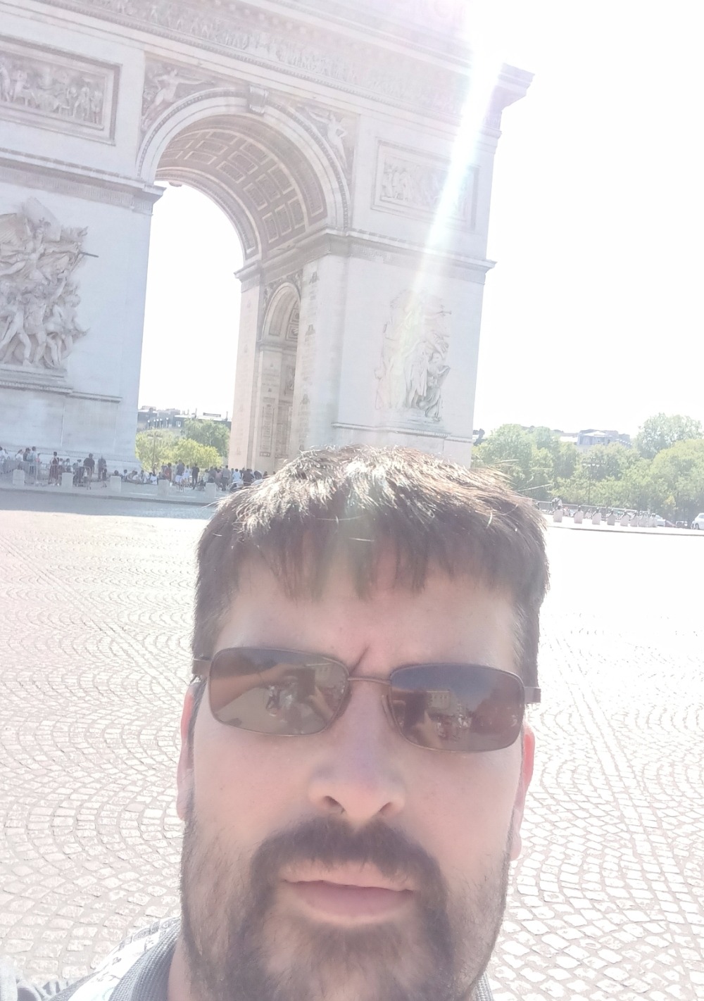 Profil de Largo, 38 ans, Agence Rencontre à Hermrigen