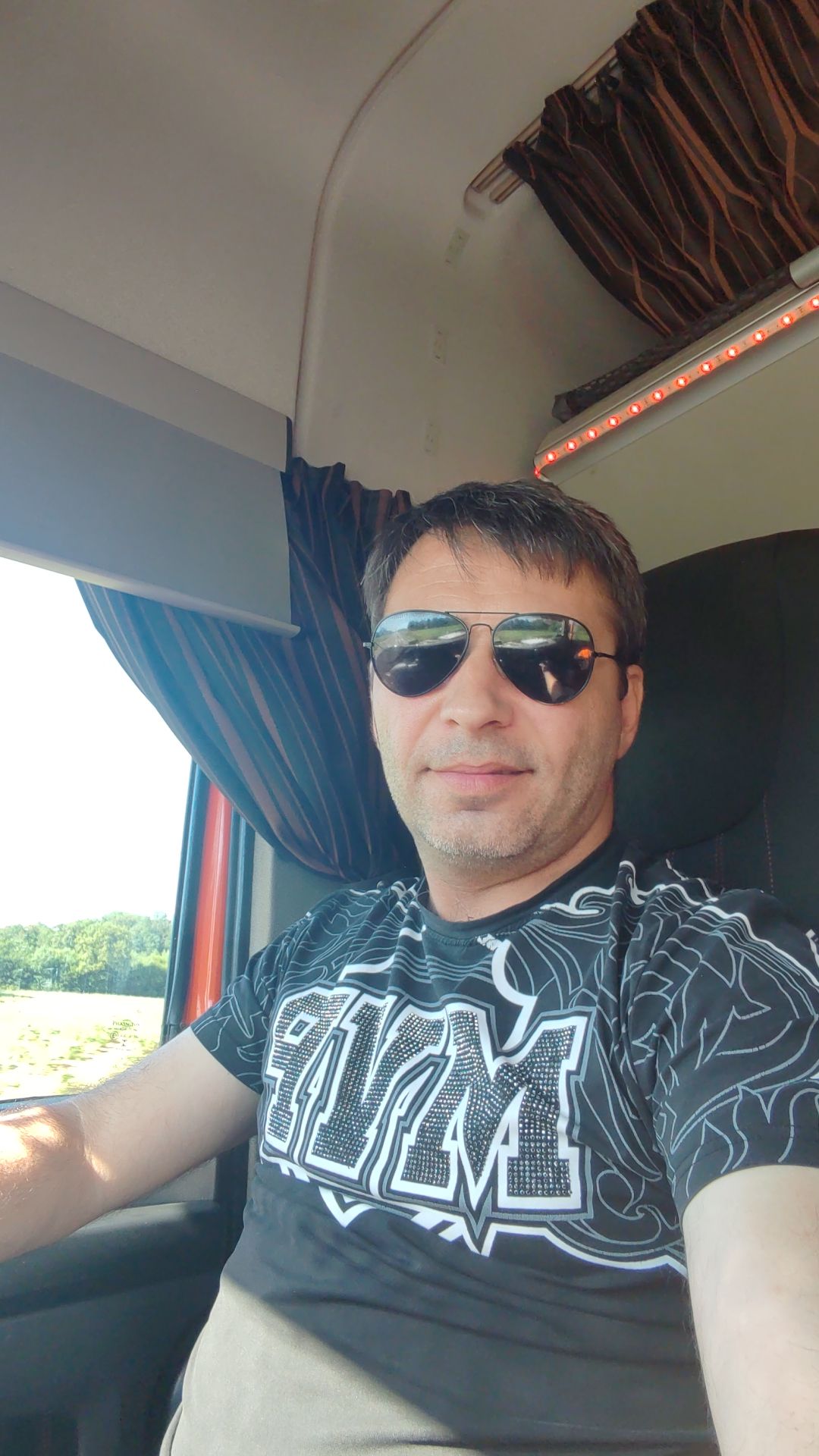 Profil de Lennon, 50 ans, Agence Rencontre à Tavel