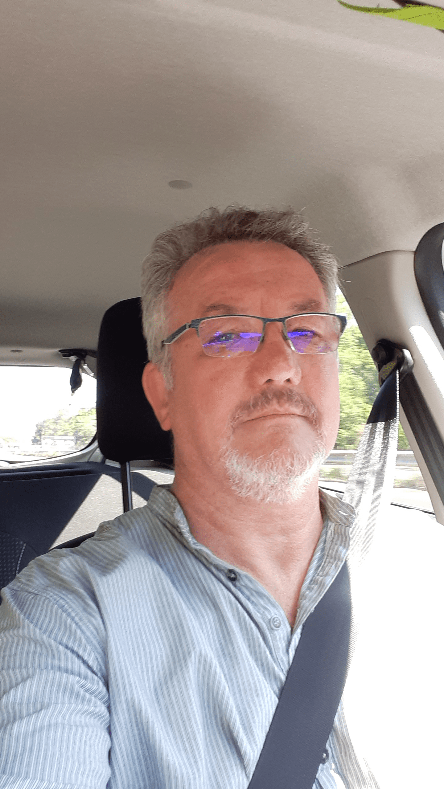 Profil de Yann, 54 ans, Agence Rencontre à Le Vaud