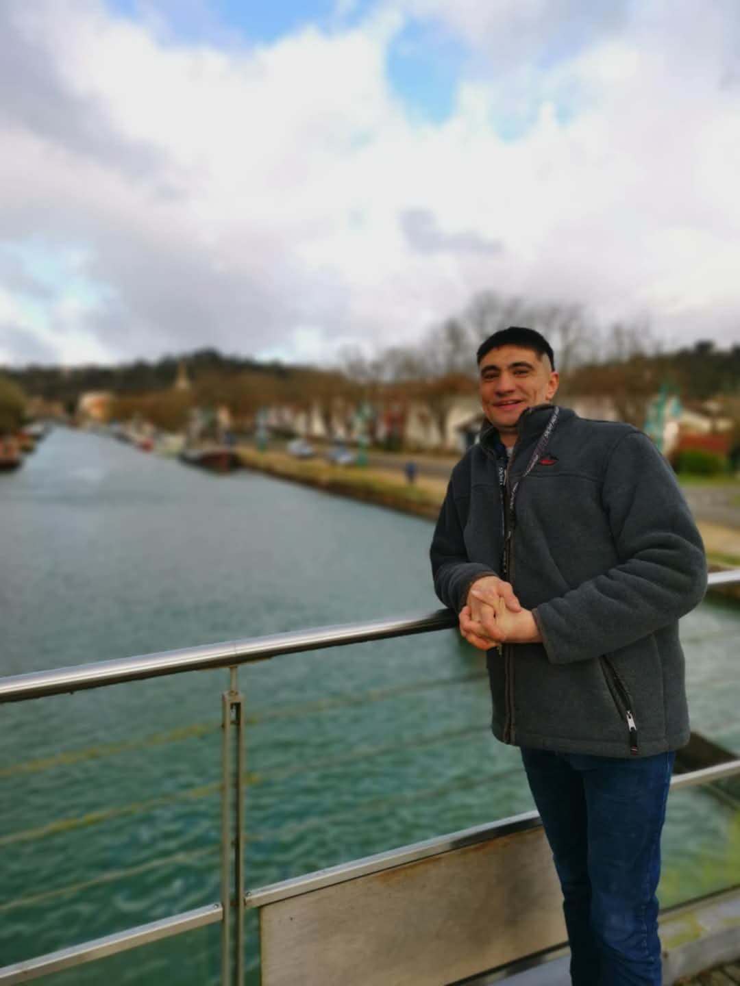 Profil de Guylan, 35 ans, Agence Rencontre à Steinmaur