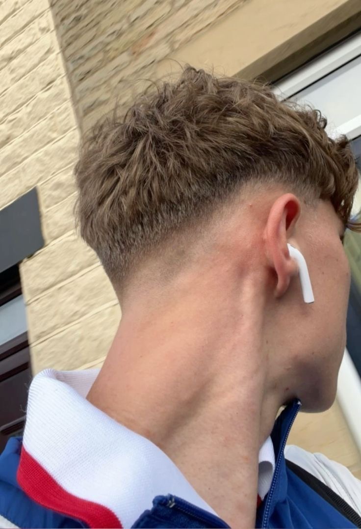 Profil de Joffrey, 21 ans, Agence Rencontre à Schangnau