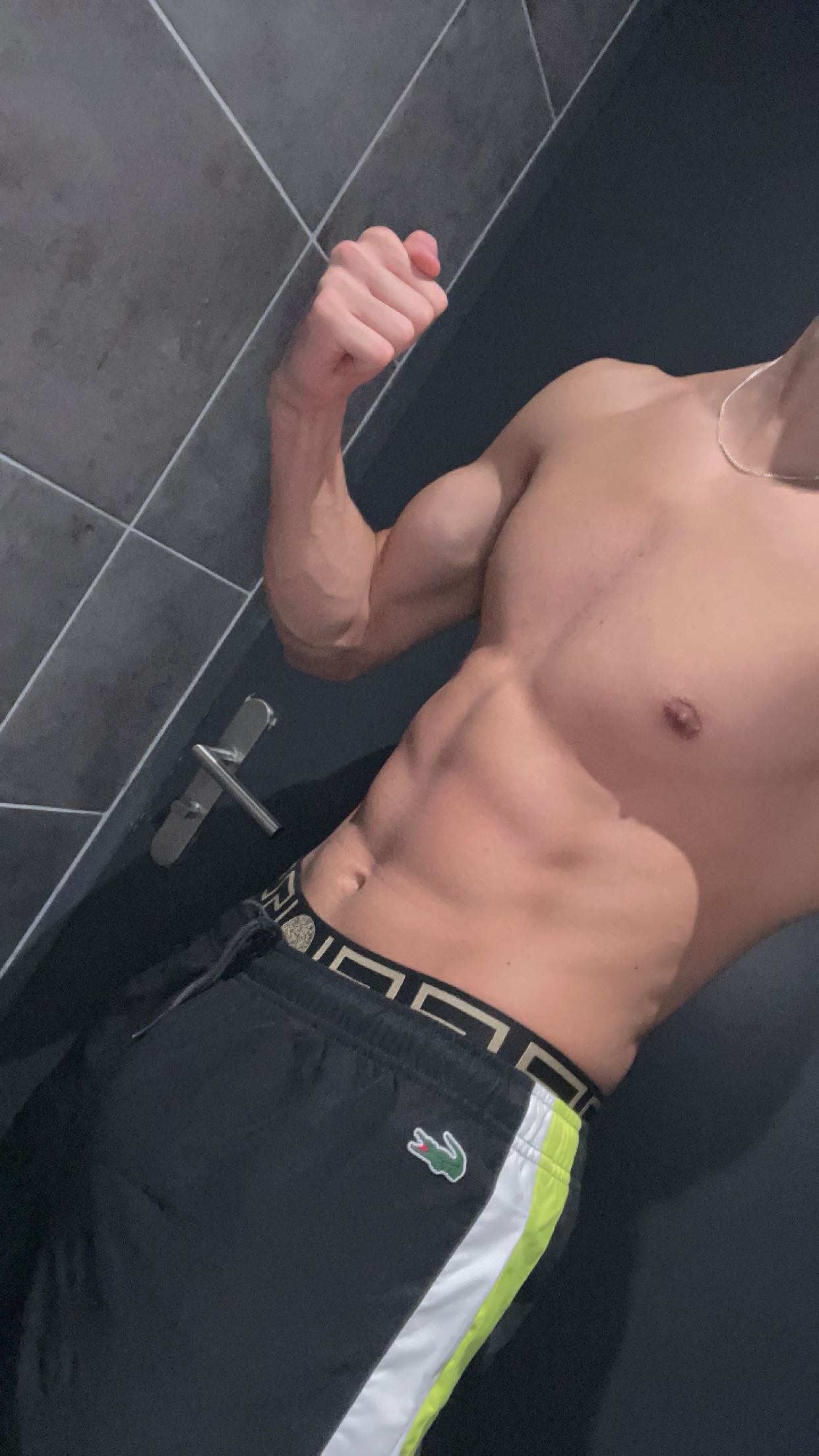 Profil de Sabeur, 20 ans, Agence Rencontre à Grancia