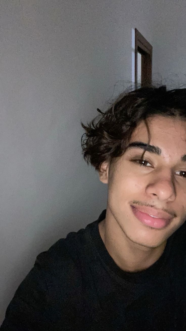 Profil de Houston, 19 ans, Agence Rencontre à Piano di Peccia