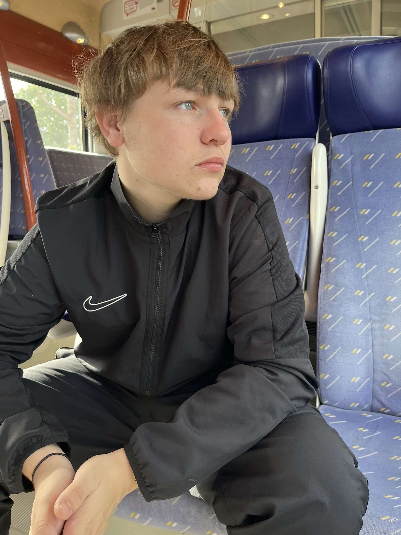 Profil de Winny, 19 ans, Agence Rencontre à Schangnau