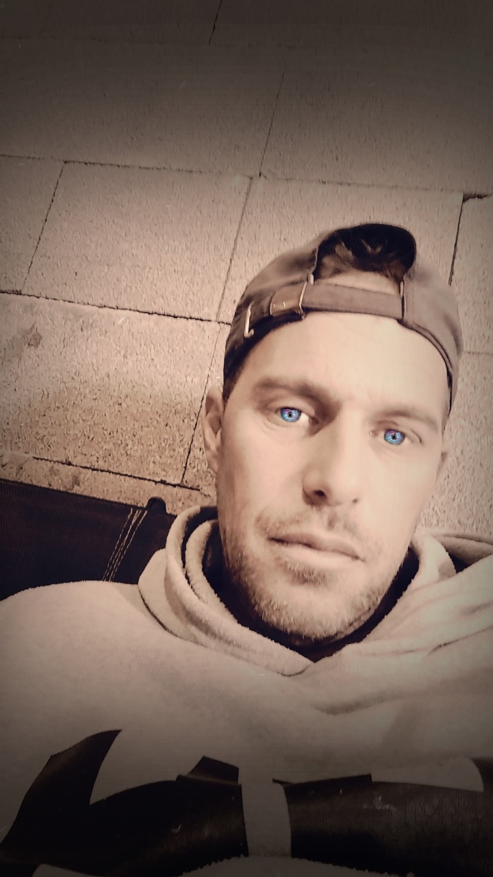 Profil de Badredine, 45 ans, Agence Rencontre à Seigneux